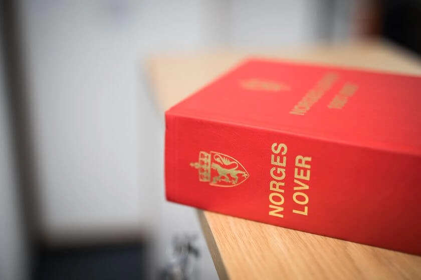 23103725601358-advokat-trondheim-norges-lover.jpg